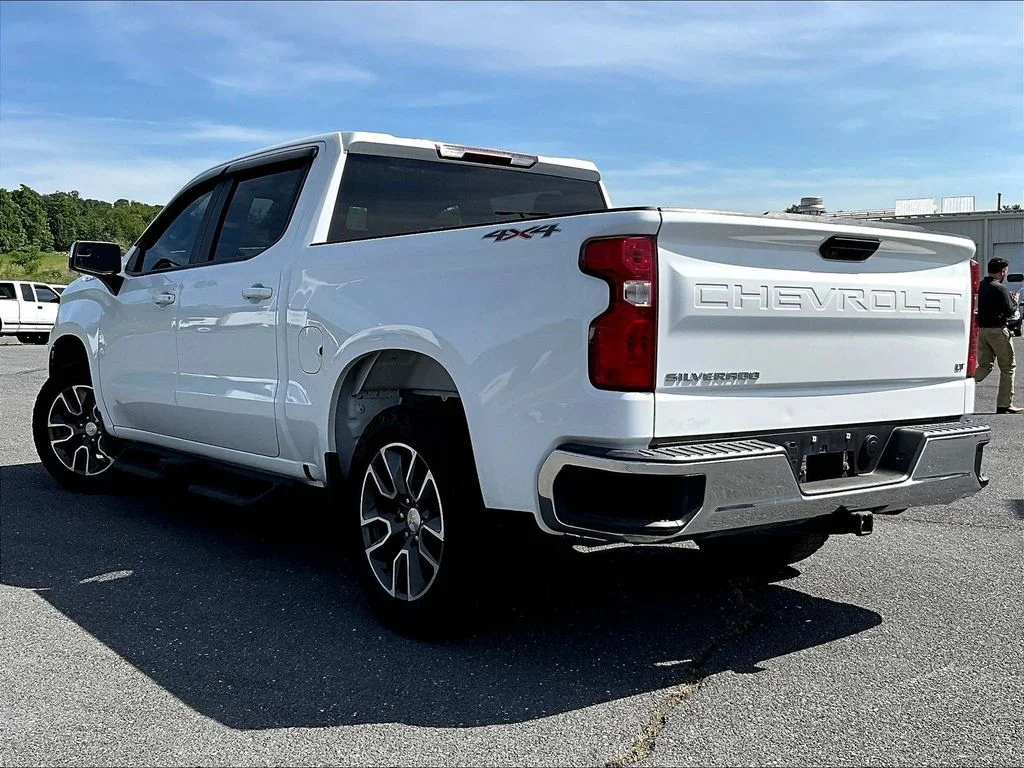 Used 2020 White Chevrolet LT image 6