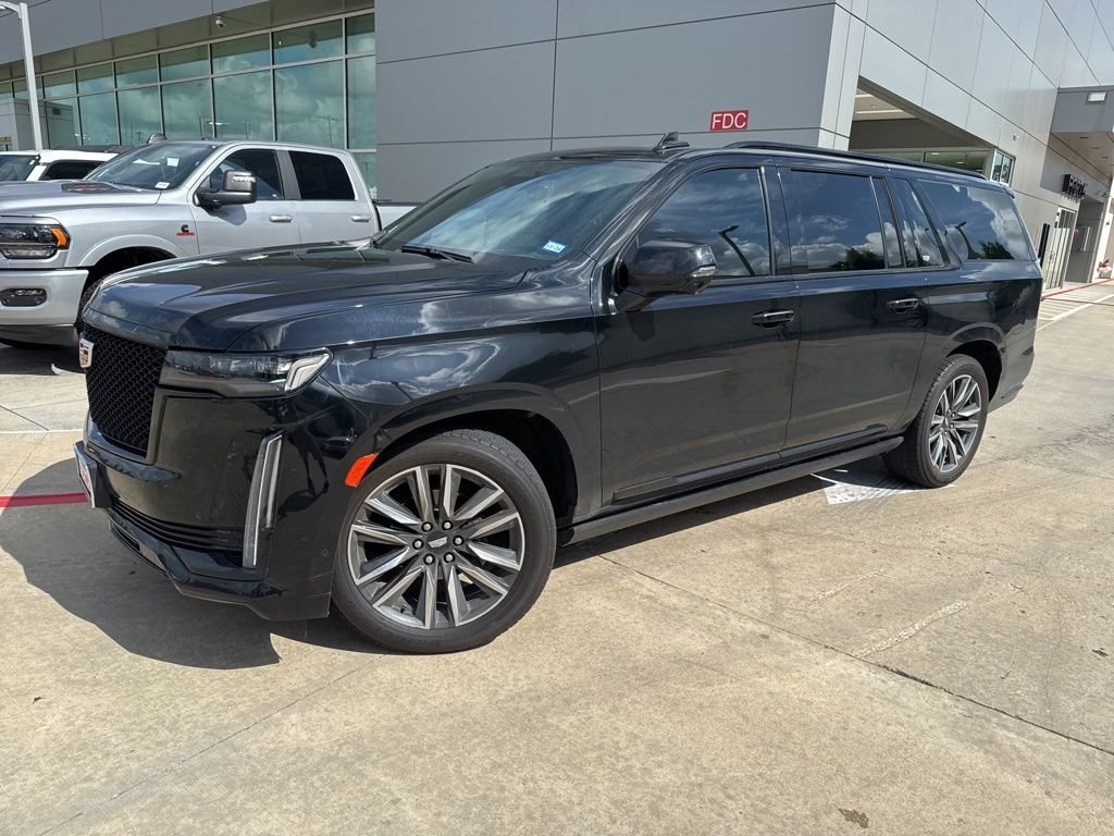 2023 Cadillac Escalade ESV Sport's photo