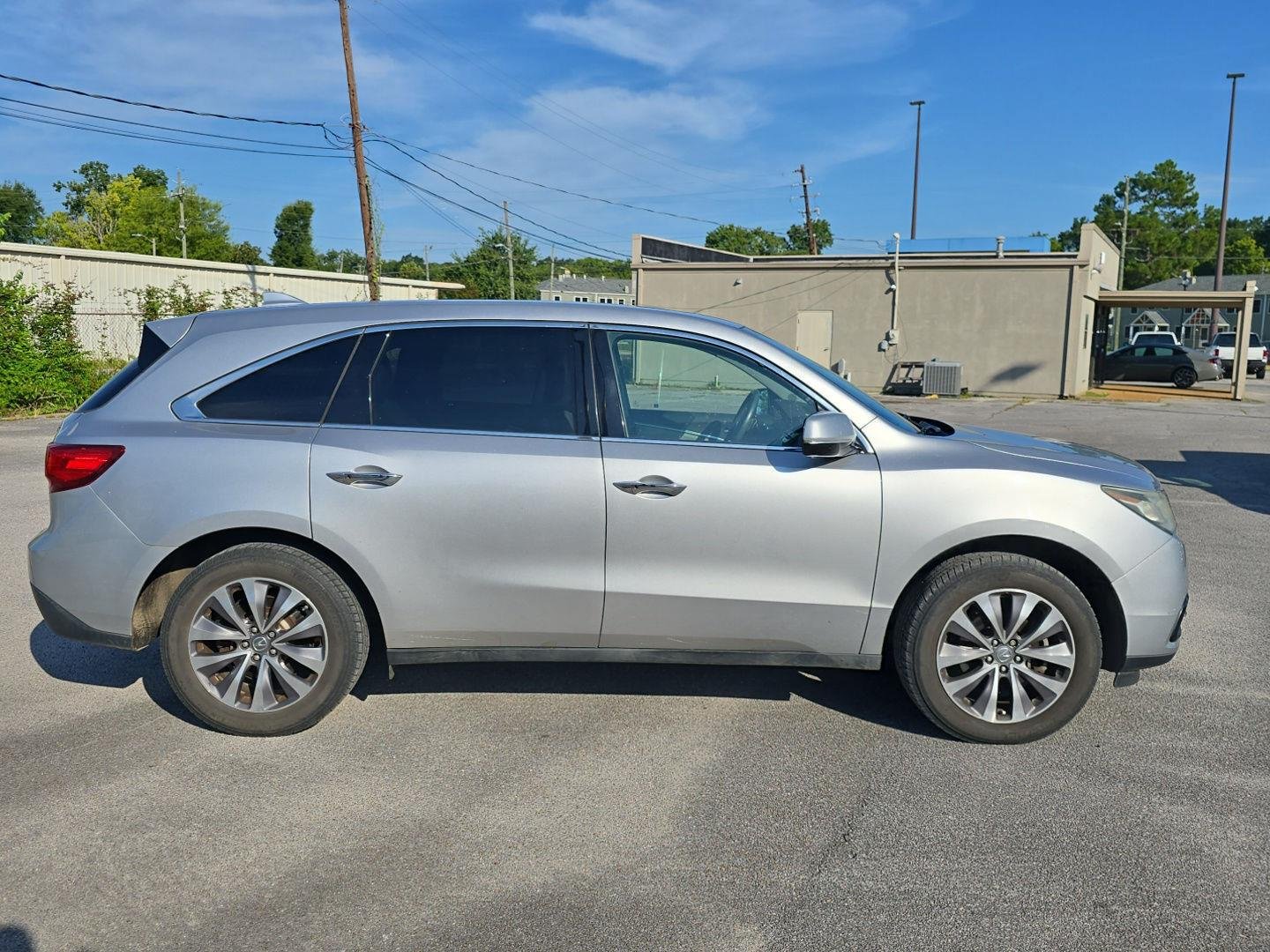 Used 2014  Acura Tech Pkg image 2