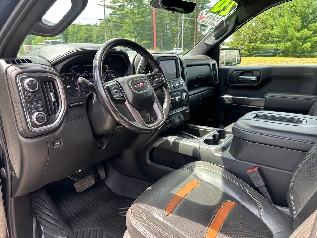 Used 2020 Black GMC AT4 image 17