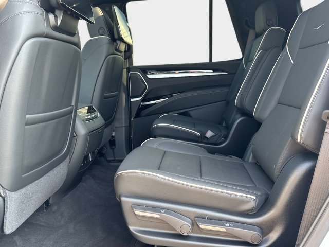 2026 Cadillac Escalade Sport - Photo 15