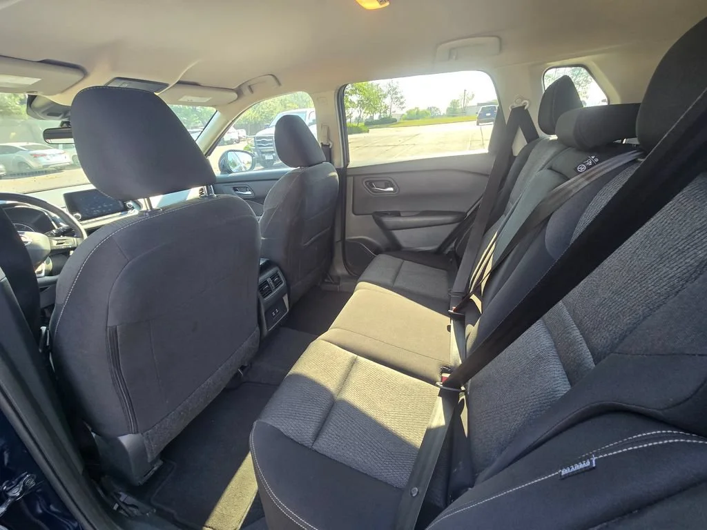 Used 2025 Blue Nissan SV image 9