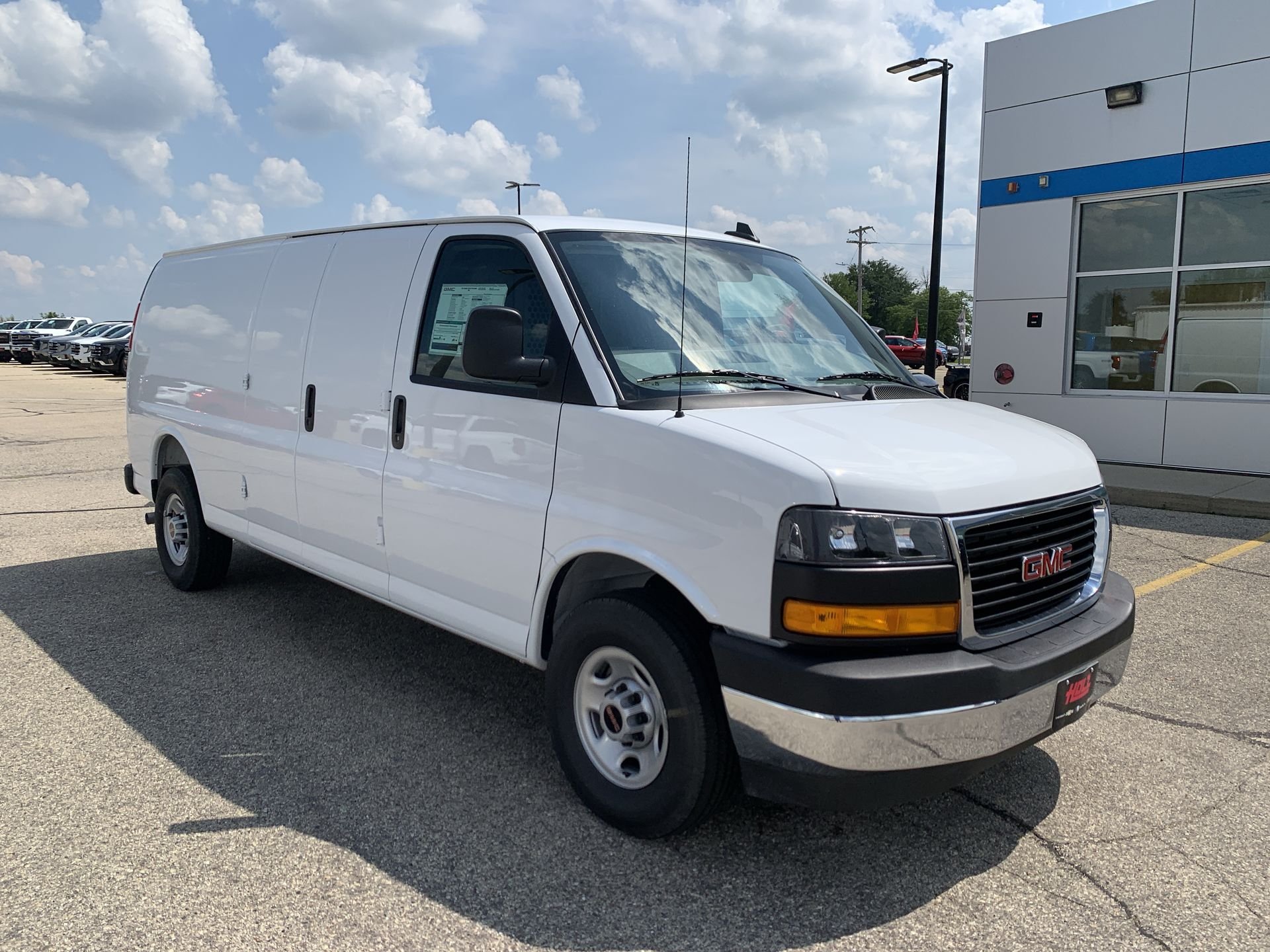 New 2025 Summit White GMC Work Van image 48