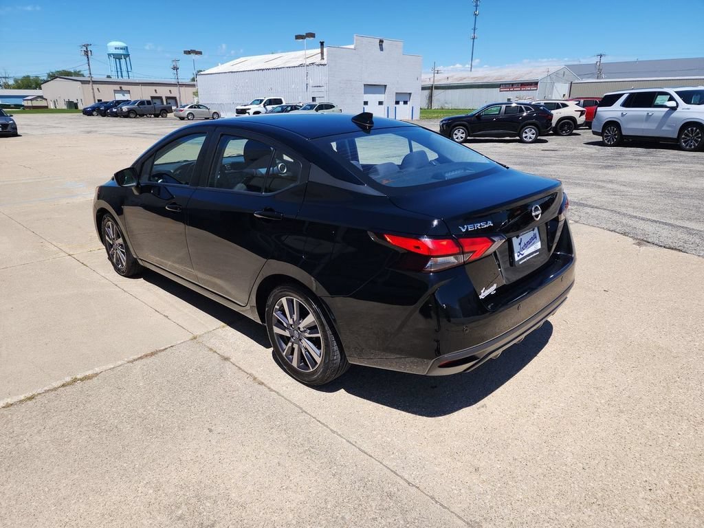 Used 2023  Nissan SV image 6