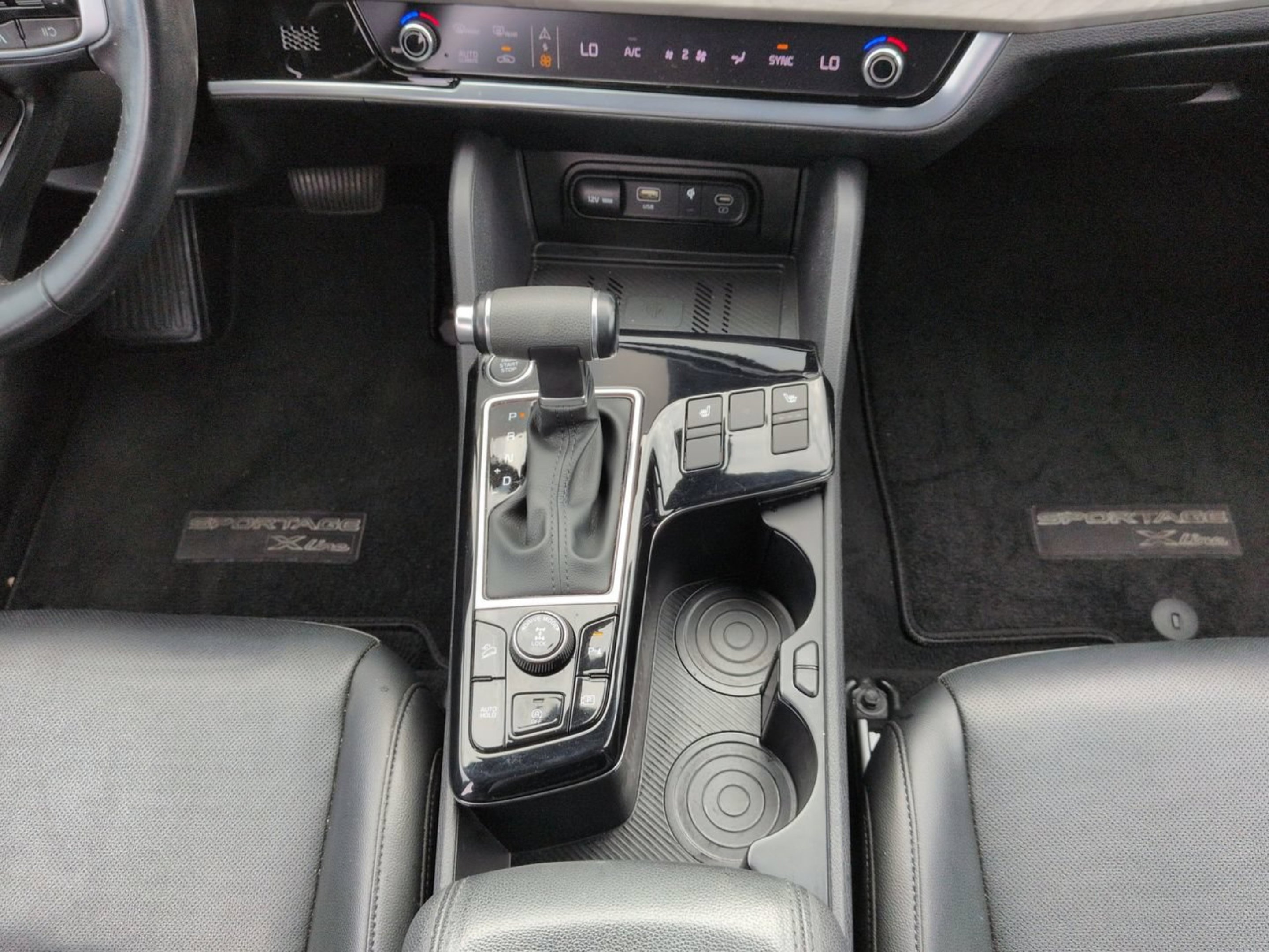 Certified Used 2024 Glacial White Pearl Kia X-Line image 17