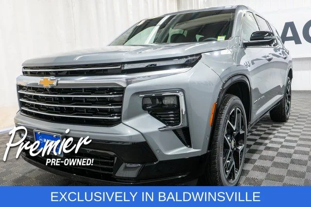 Used 2026 Gray Chevrolet High Country image 2