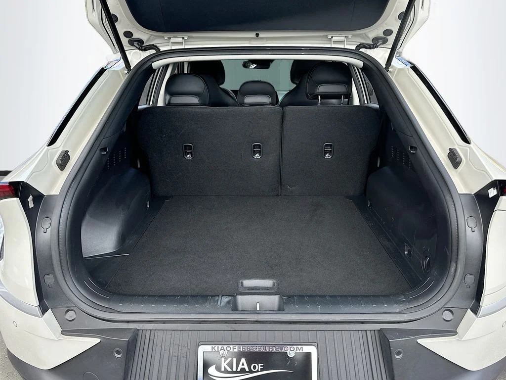 Certified Used 2024  Kia Light image 25
