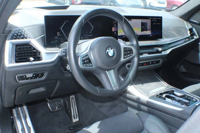 Used 2023 Brooklyn Grey Metallic BMW xDrive40i image 8