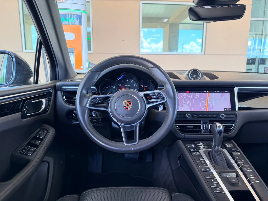 Used 2019 Night Blue Metallic Porsche Base image 16