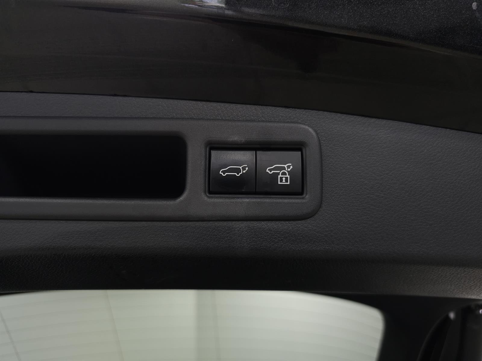 Certified Used 2023 Caviar Lexus PREMIUM image 8