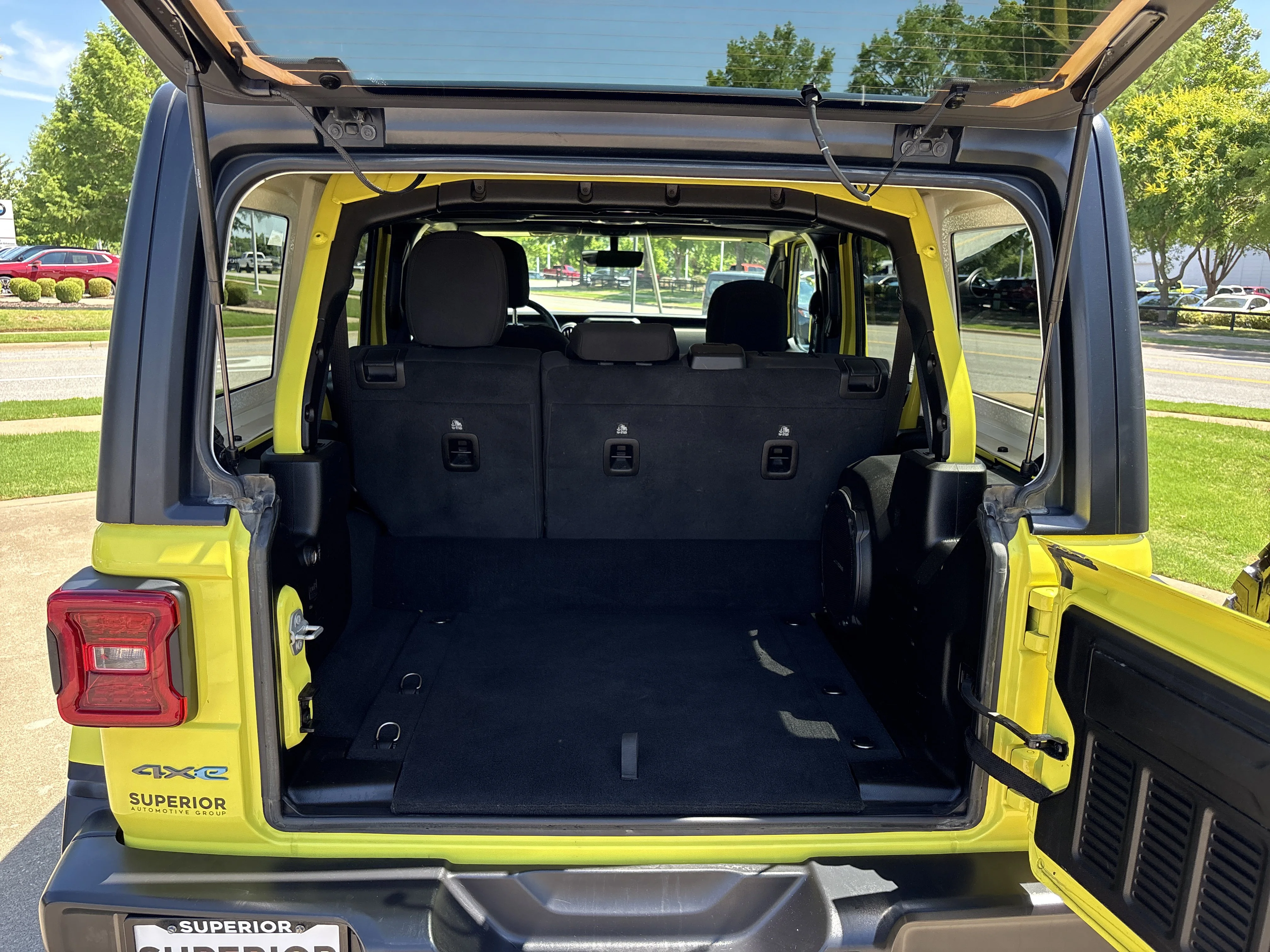 Used 2023 High Velocity Clearcoat Jeep Rubicon 4xe image 8