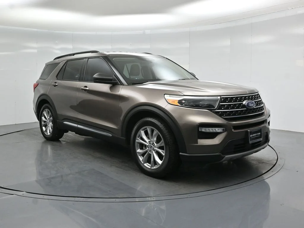 Used 2021 Gray Ford XLT image 24