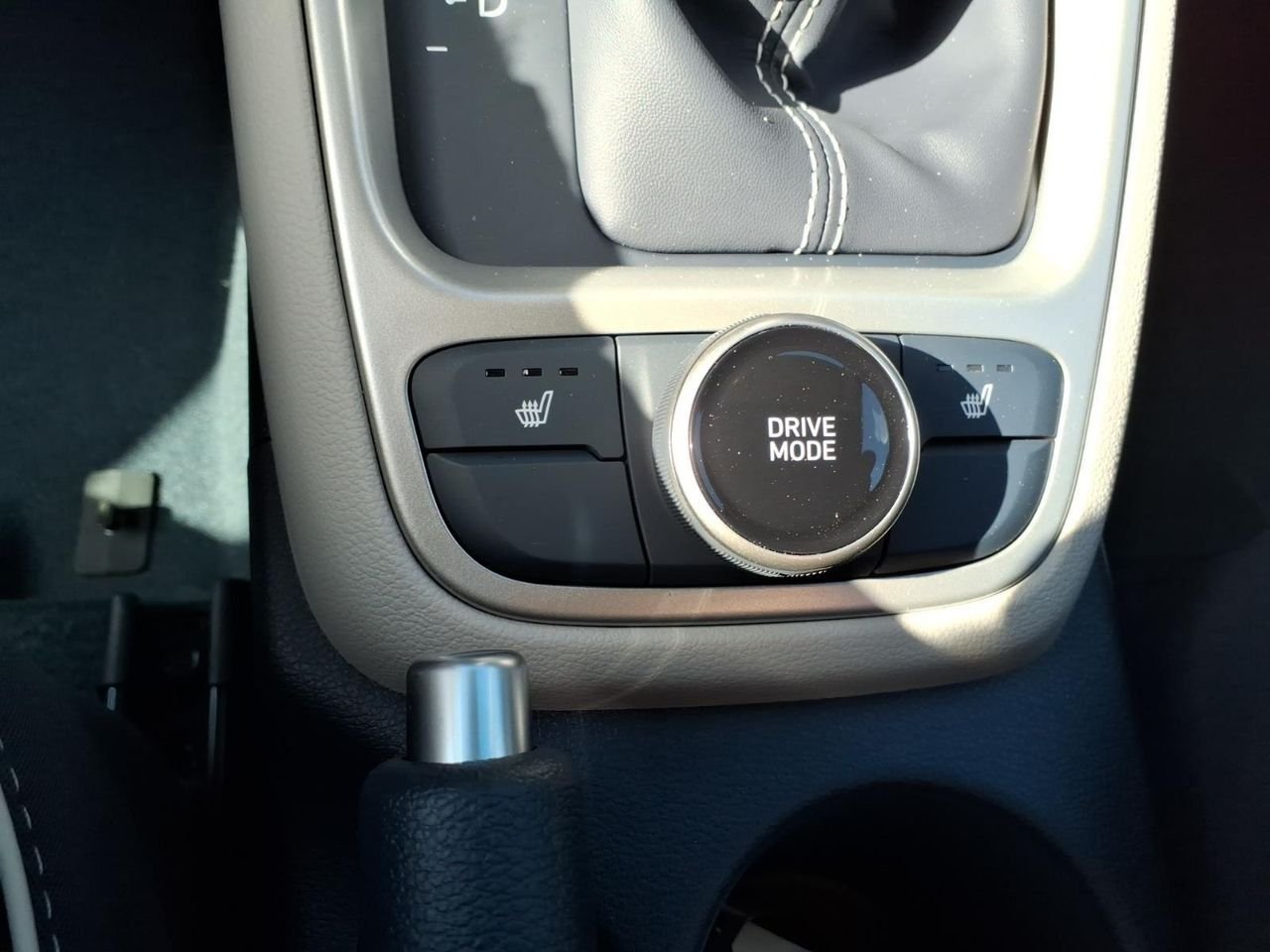 New 2026 Denim w/White Roof Hyundai SEL w/Two-Tone Roof image 32