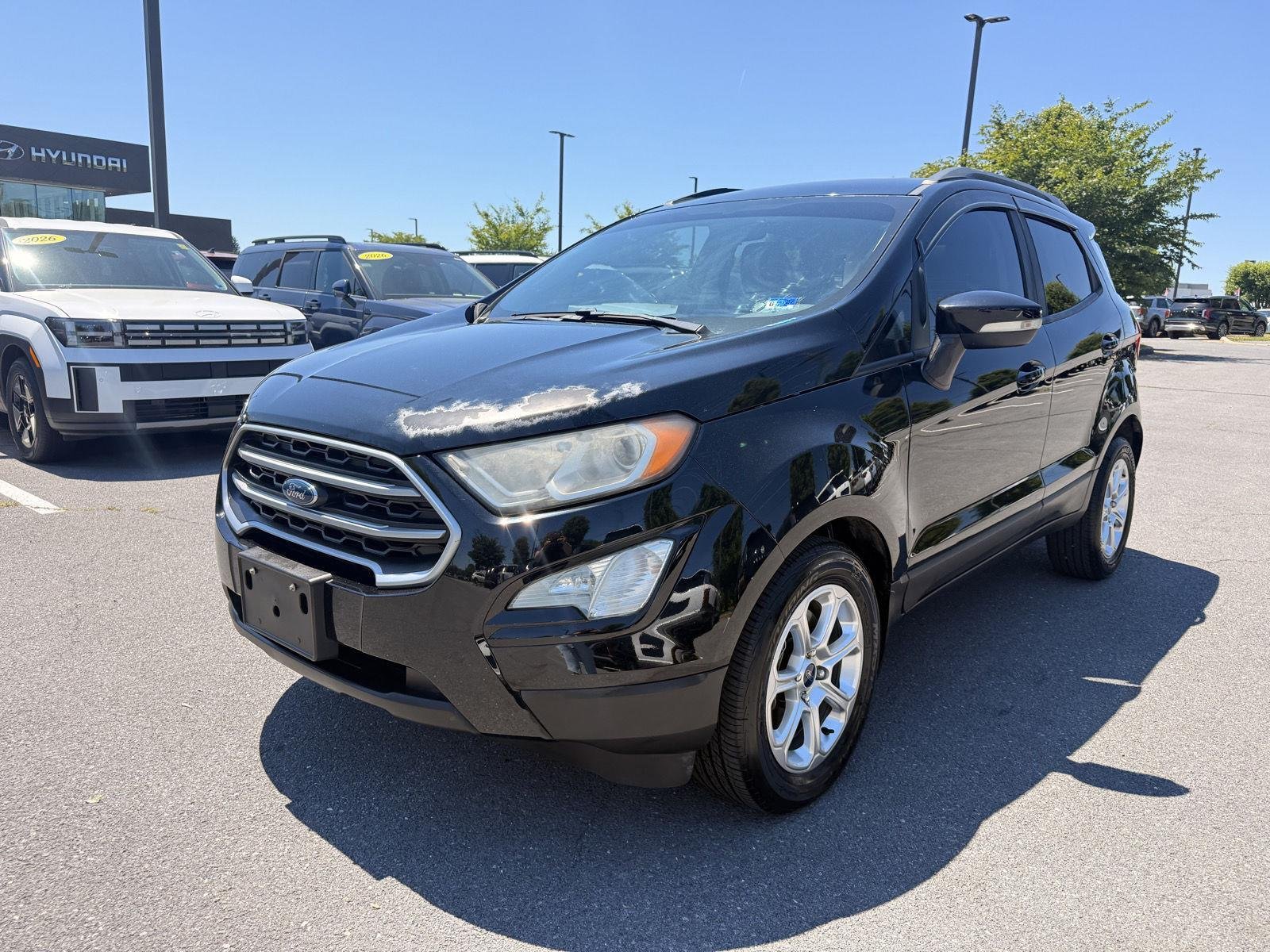 Used 2019 Shadow Black Ford SE image 7