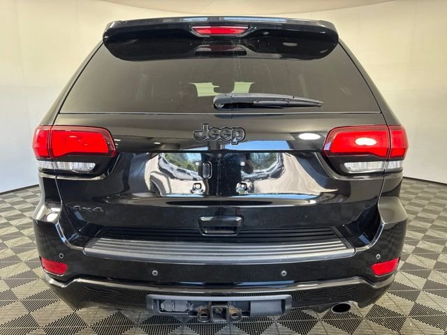 Used 2021 Diamond Black Jeep Laredo X image 21