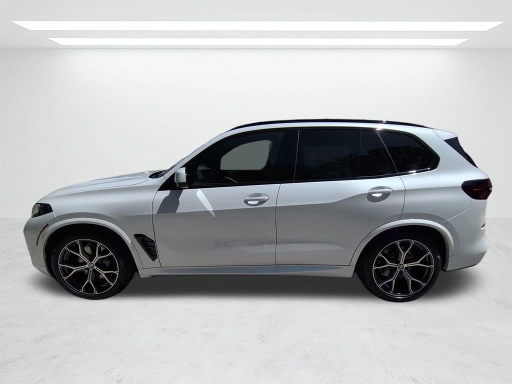 New 2026 White Metallic BMW xDrive40i image 7