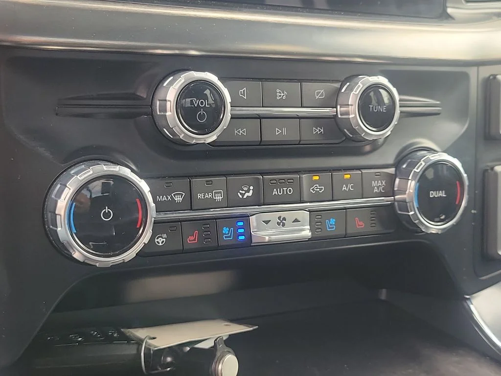 Used 2023 Silver Ford Lariat image 26