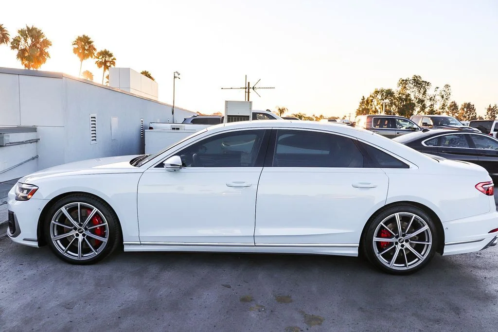 Used 2022  Audi 4.0T image 13