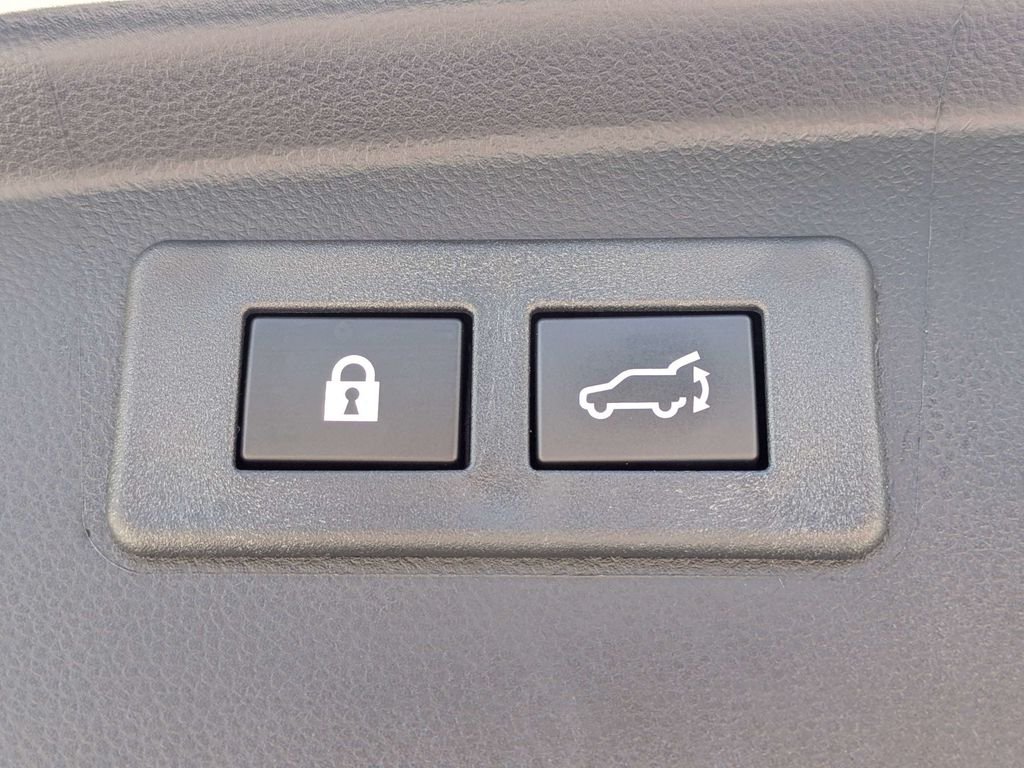 Used 2024 Silver Subaru Wilderness image 13