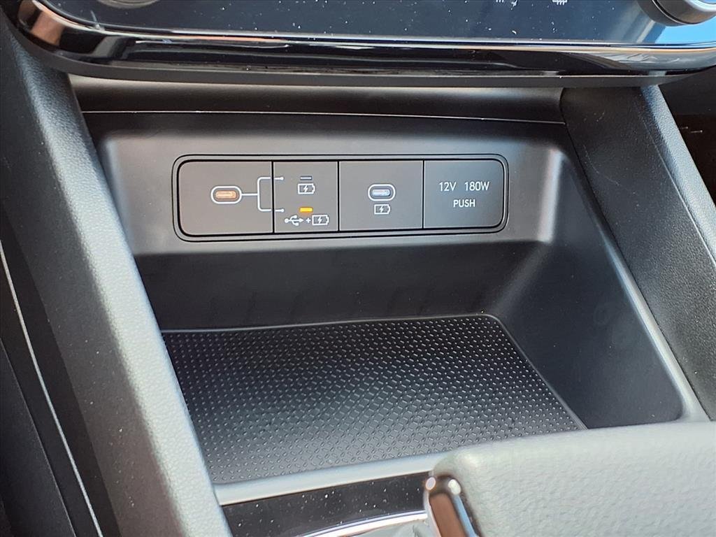 New 2026 White Hyundai SEL AWD image 16