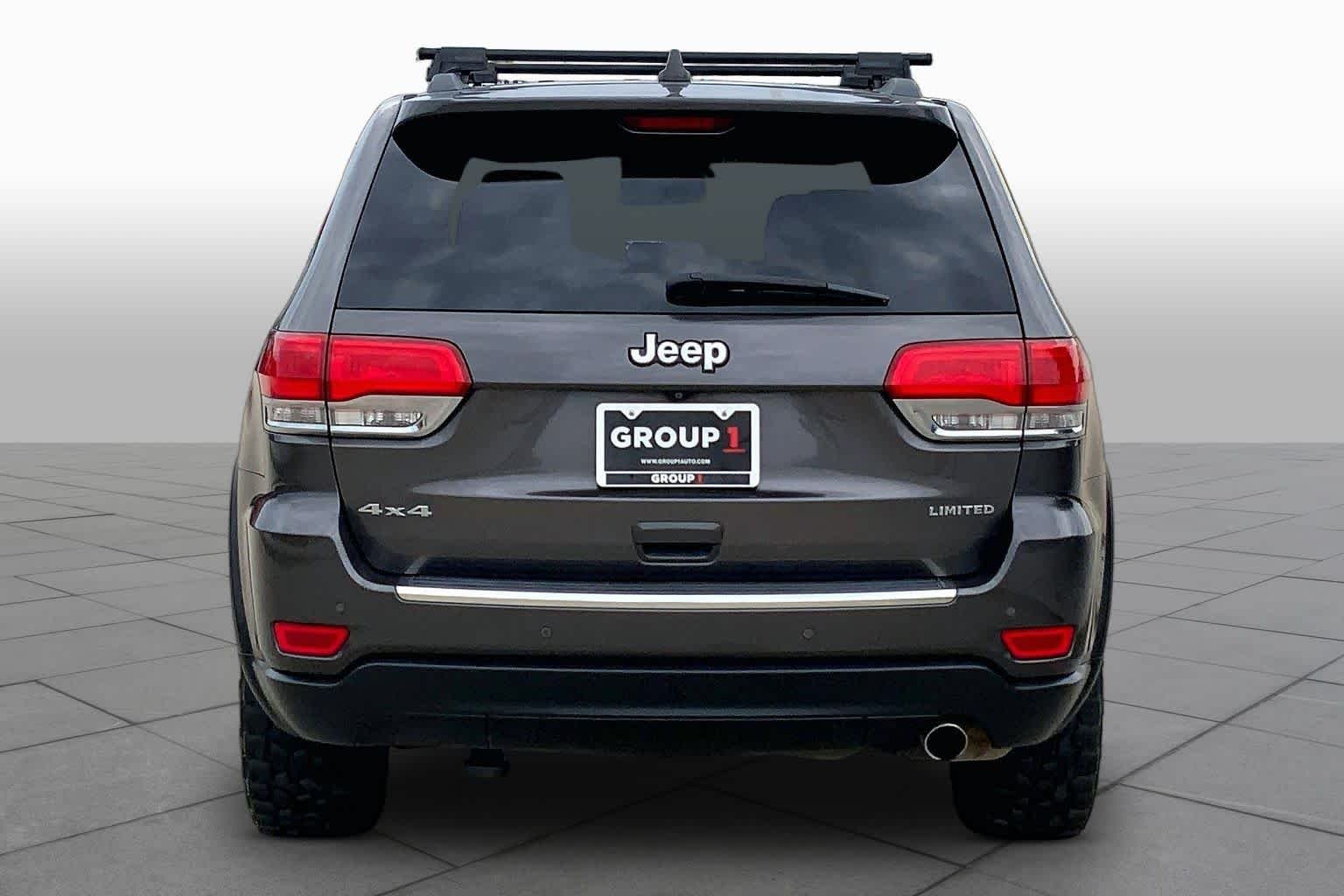 Used 2015 Granite Crystal Metallic Clearcoat Jeep Limited image 5
