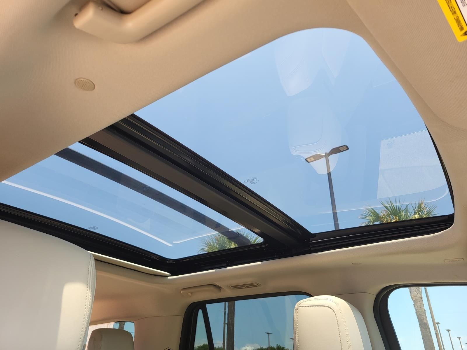 Used 2020 Desert Gold Metallic Ford Platinum image 10