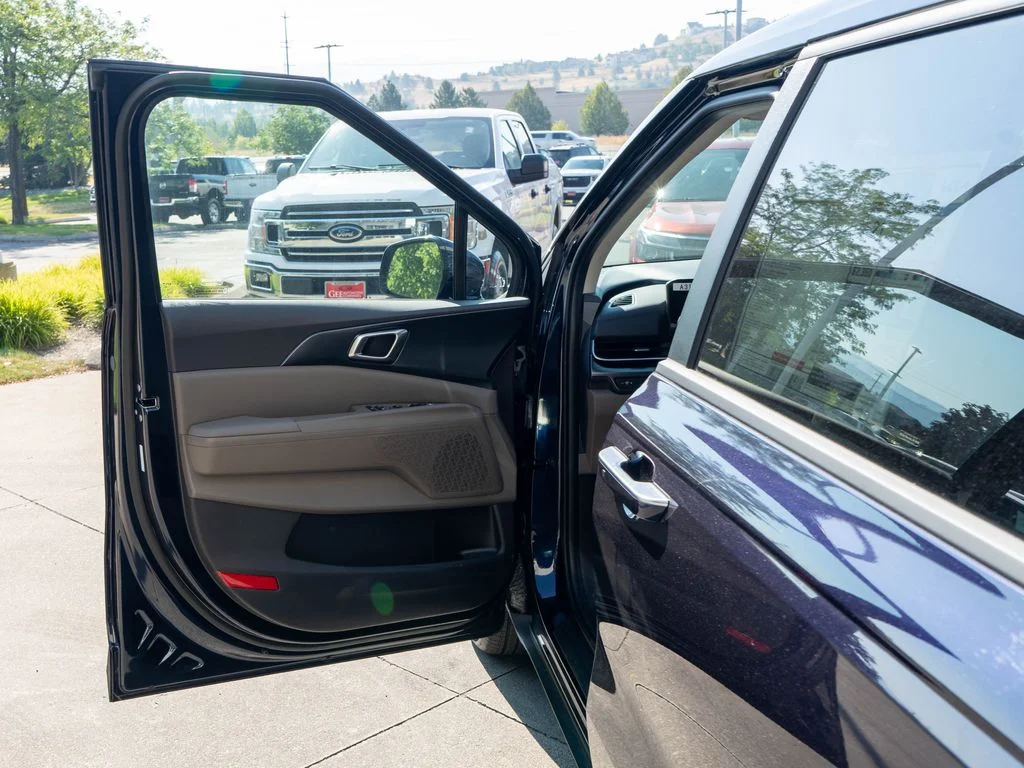 New 2026 Blue Kia LXS image 18
