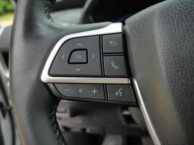 Certified Used 2024 WIND CHILL PEARL Toyota  image 28