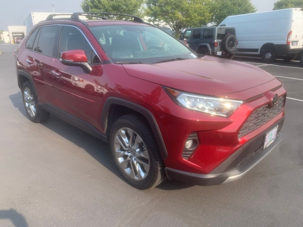 Used 2019 Pearl Toyota Limited image 5