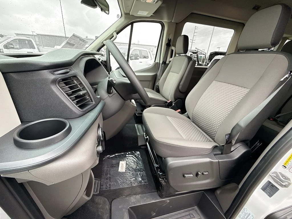 2025 Ford Transit Passenger Van XLT - Photo 21