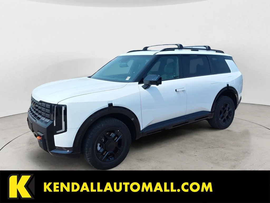 Used 2027 White Kia X-Pro SX-Prestige image 1