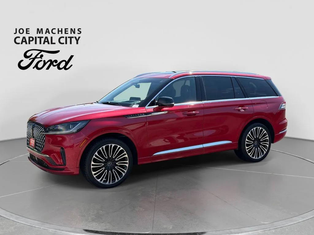 Used 2025 Red Carpet Metallic Tinted Clearcoat Lincoln Black Label image 9