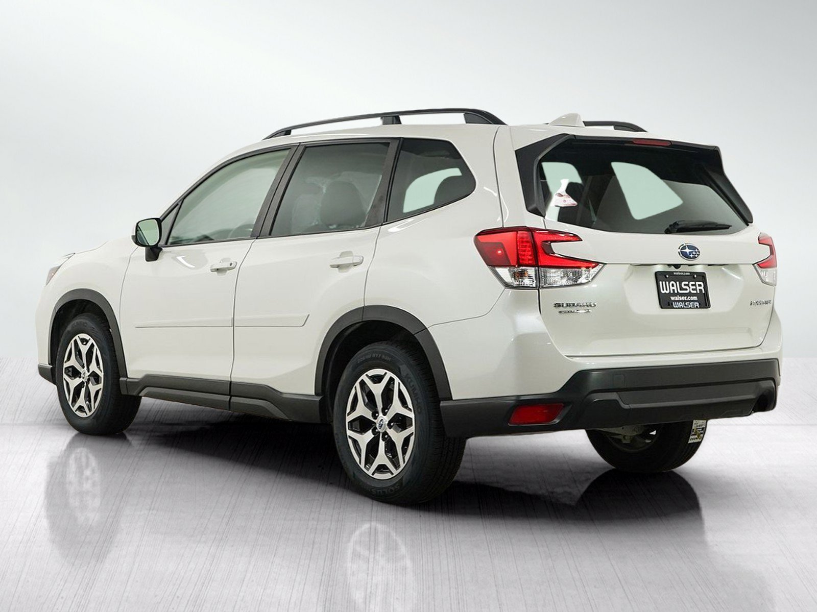 Used 2021 Crystal White Pearl Subaru Premium image 3