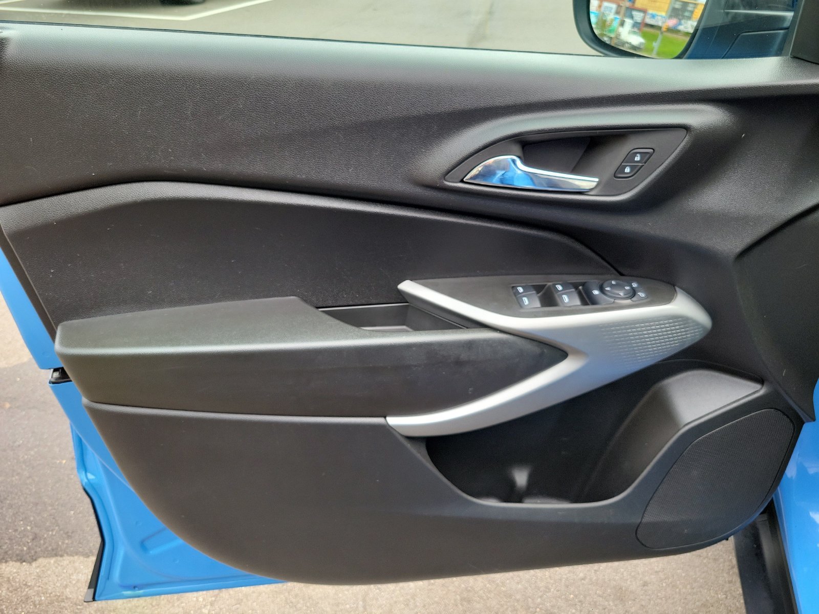 Used 2024 Blue Chevrolet 1RS image 7