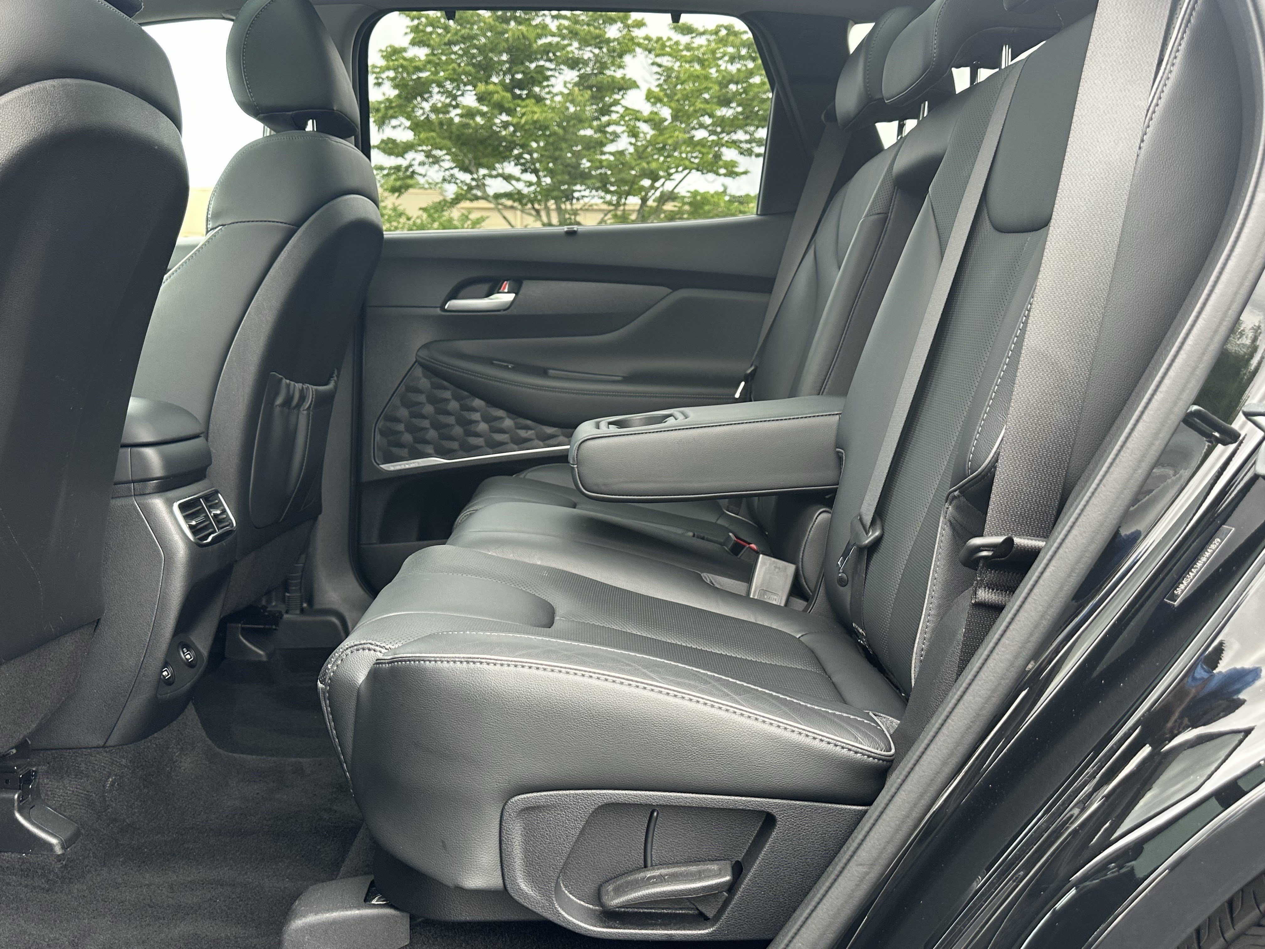 Used 2022 Twilight Black Hyundai SEL image 19