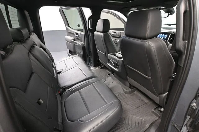 Used 2020 Gray GMC AT4 image 40