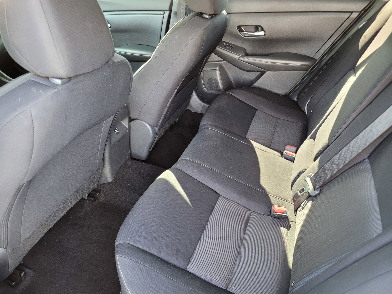 Used 2022 Super Black Nissan SV image 11