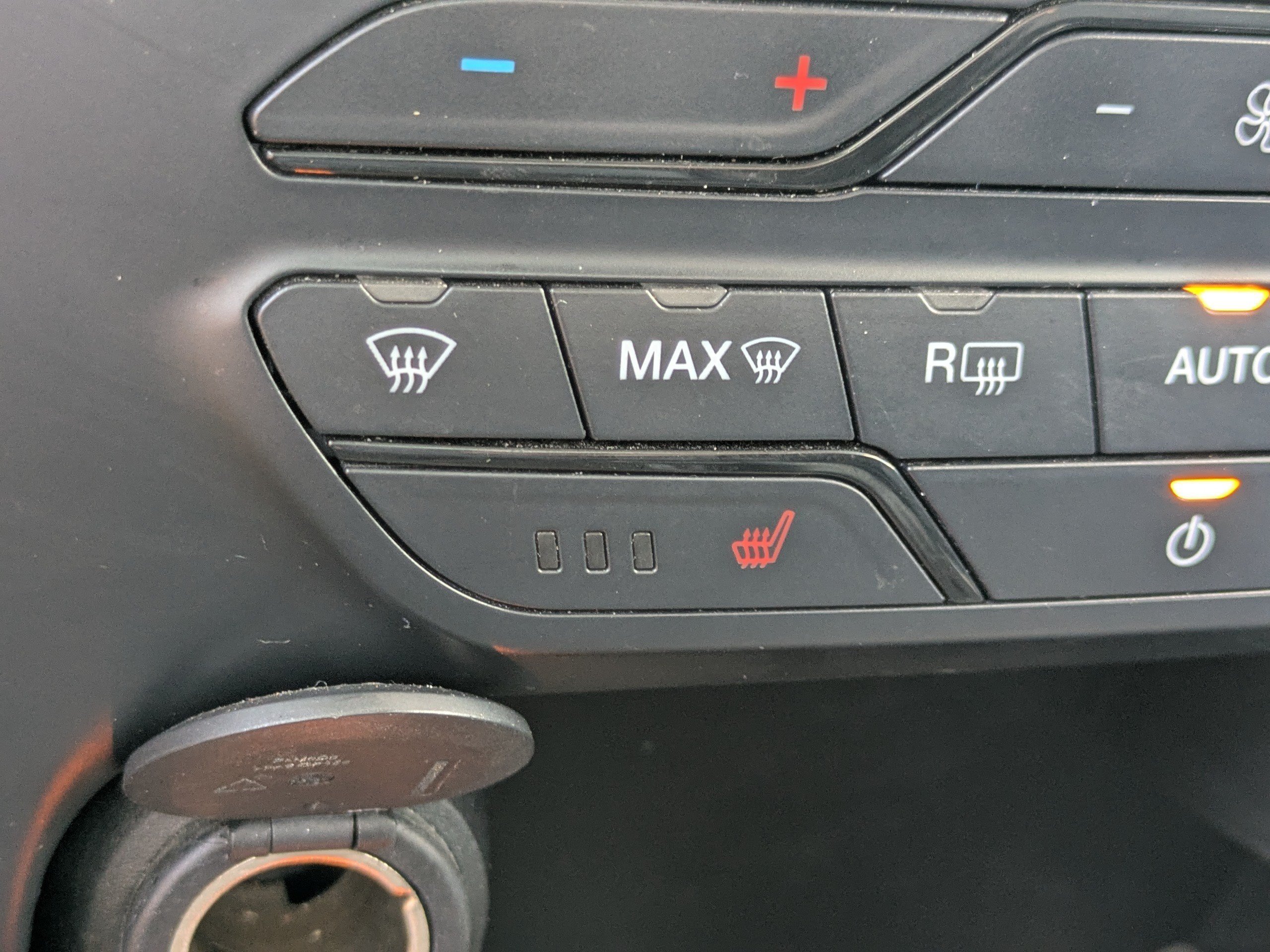 Used 2020  Ford  image 26