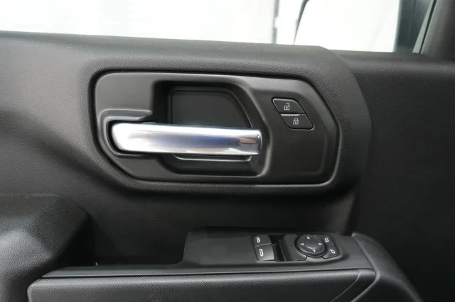 2025 GMC Sierra 2500HD Pro - Photo 17