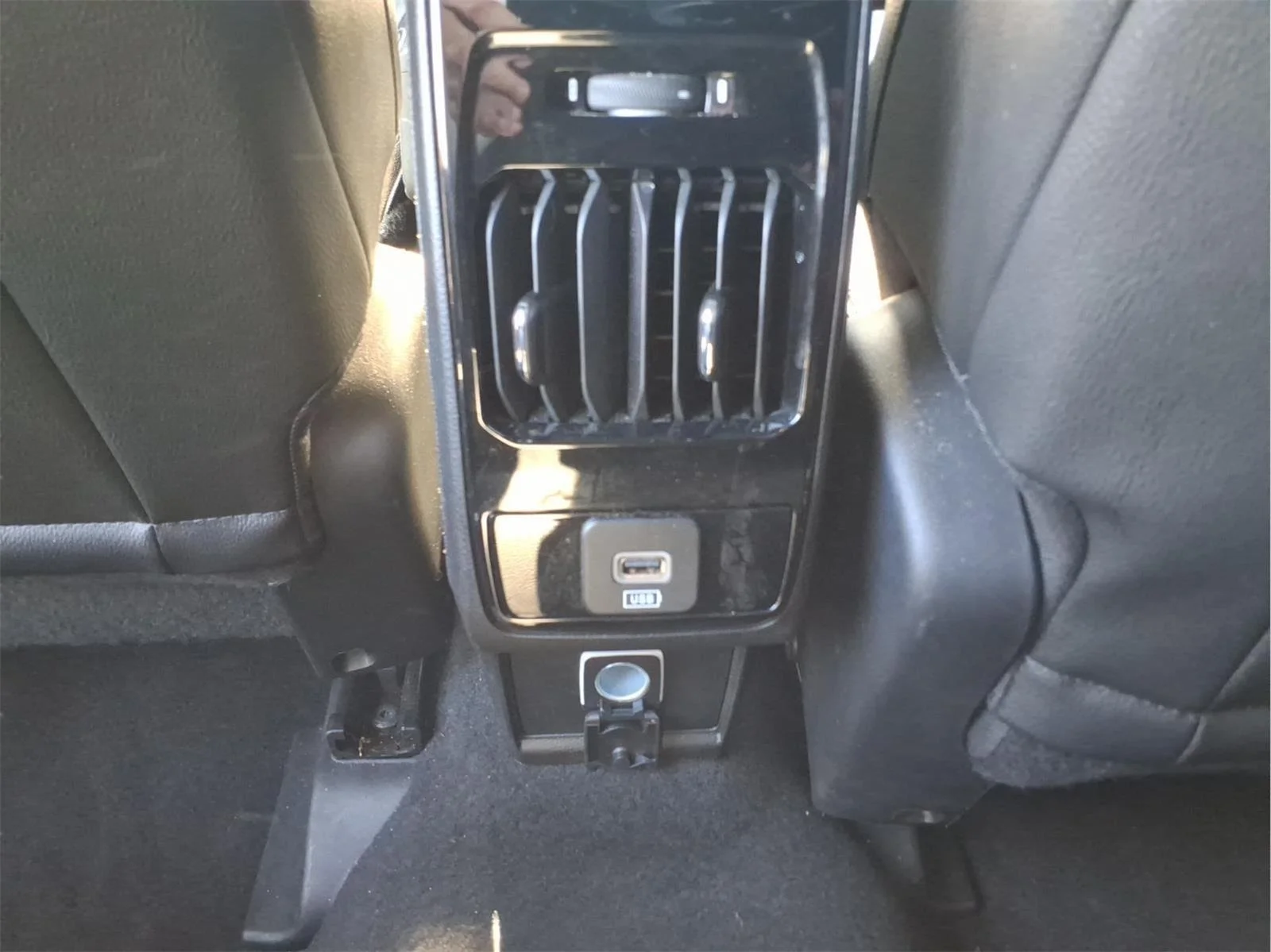 Used 2025 Bright White Clearcoat Jeep Limited image 13