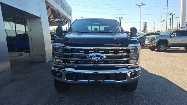 New 2027 Agate Black Metallic Ford XLT 4WD image 29