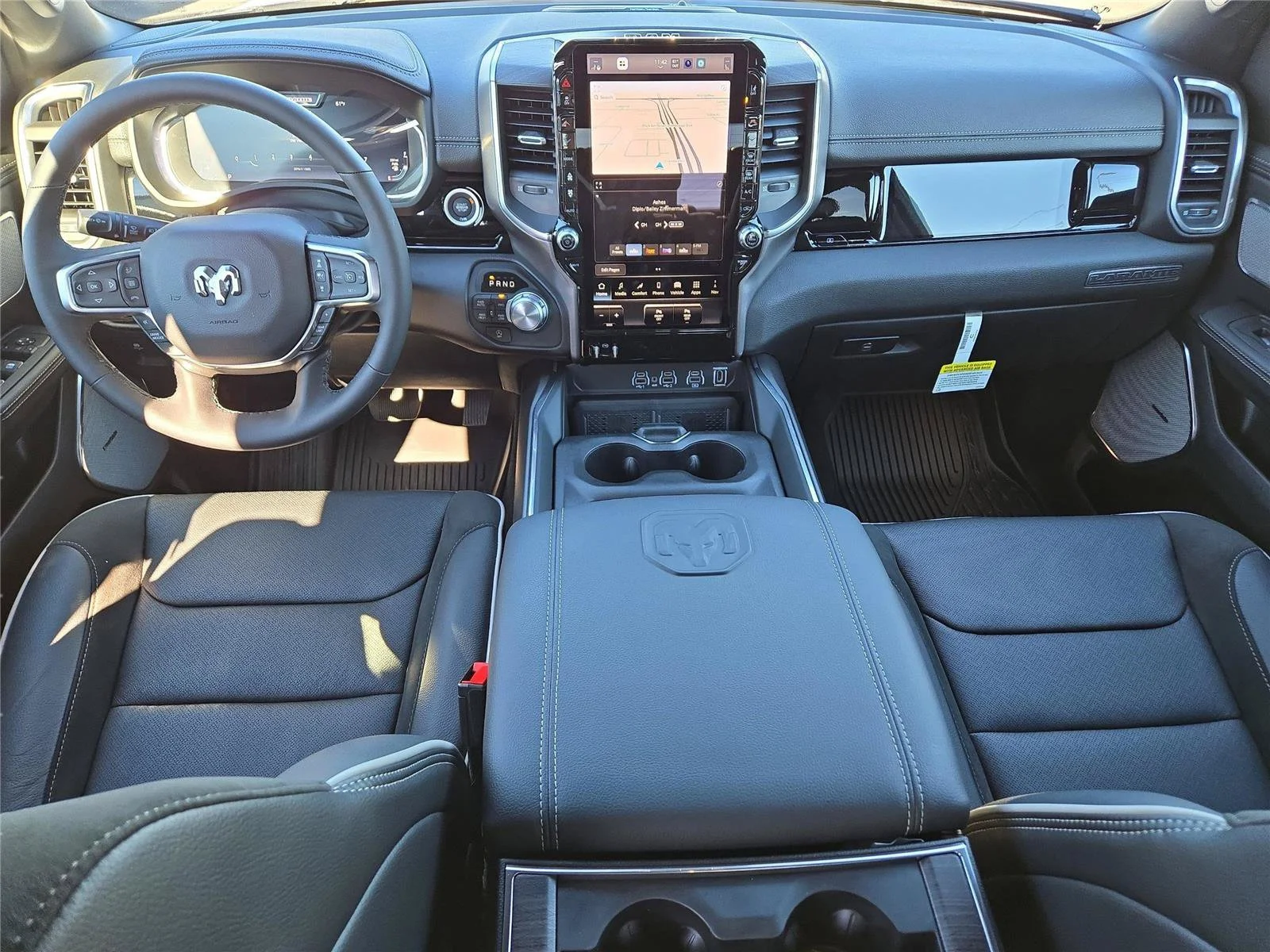 2026 RAM 1500 Laramie - Photo 18