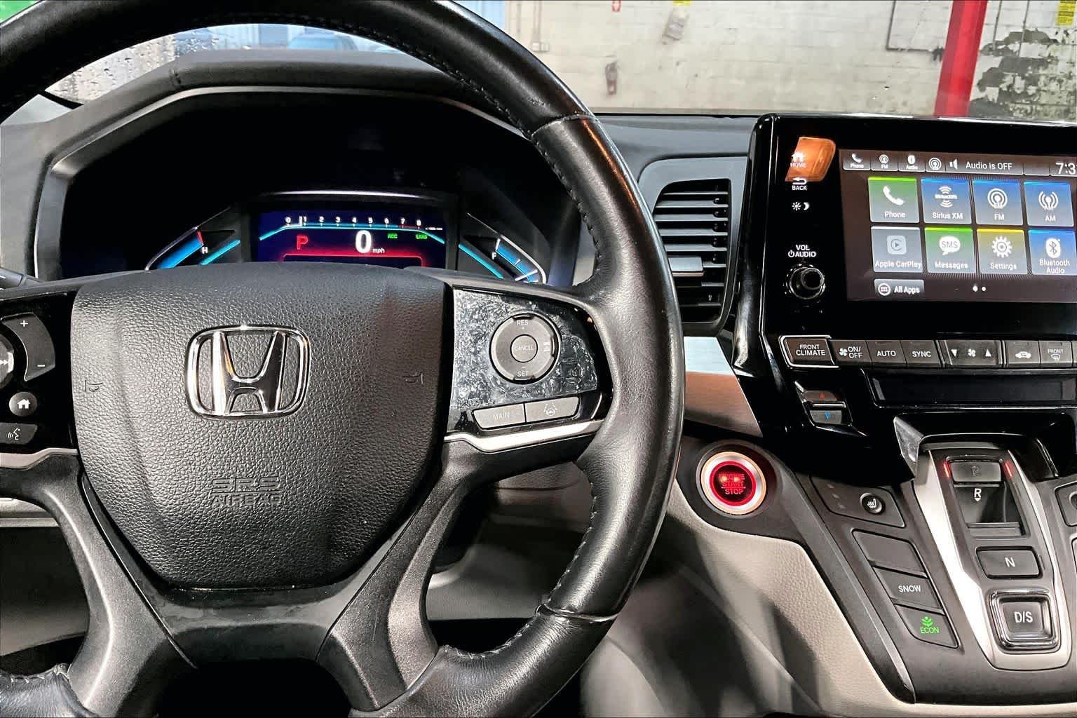 Used 2018 Modern Steel Metallic Honda EX-L image 24