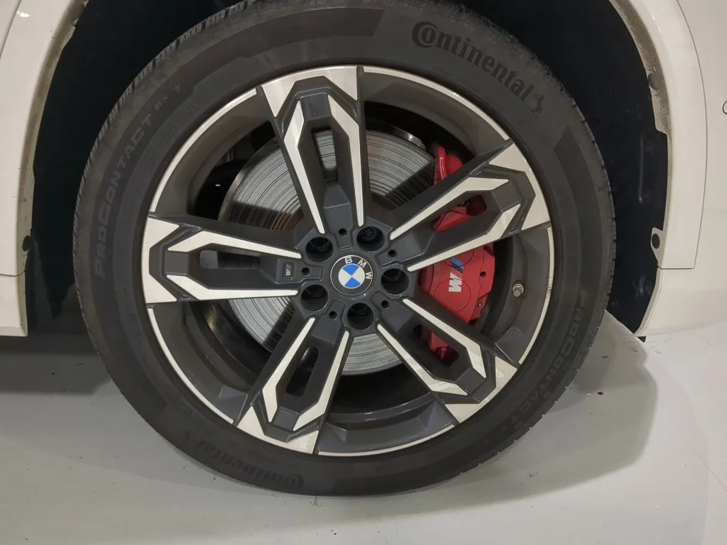 Used 2026 White BMW xDrive28i image 6