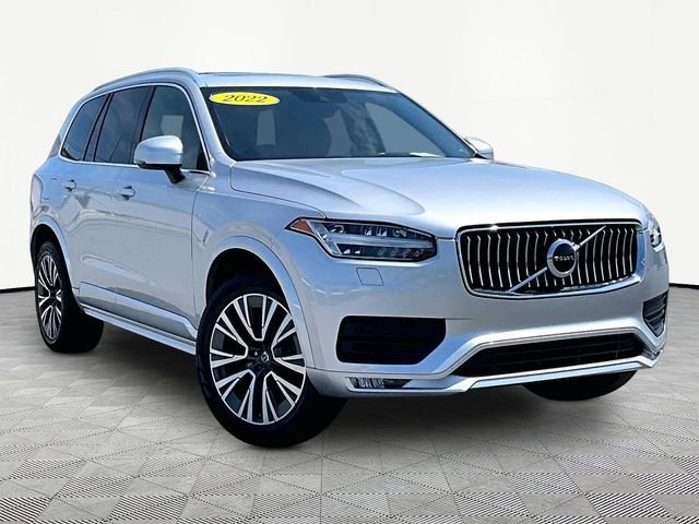 2022 Volvo XC90 T6 Momentum AWD's photo