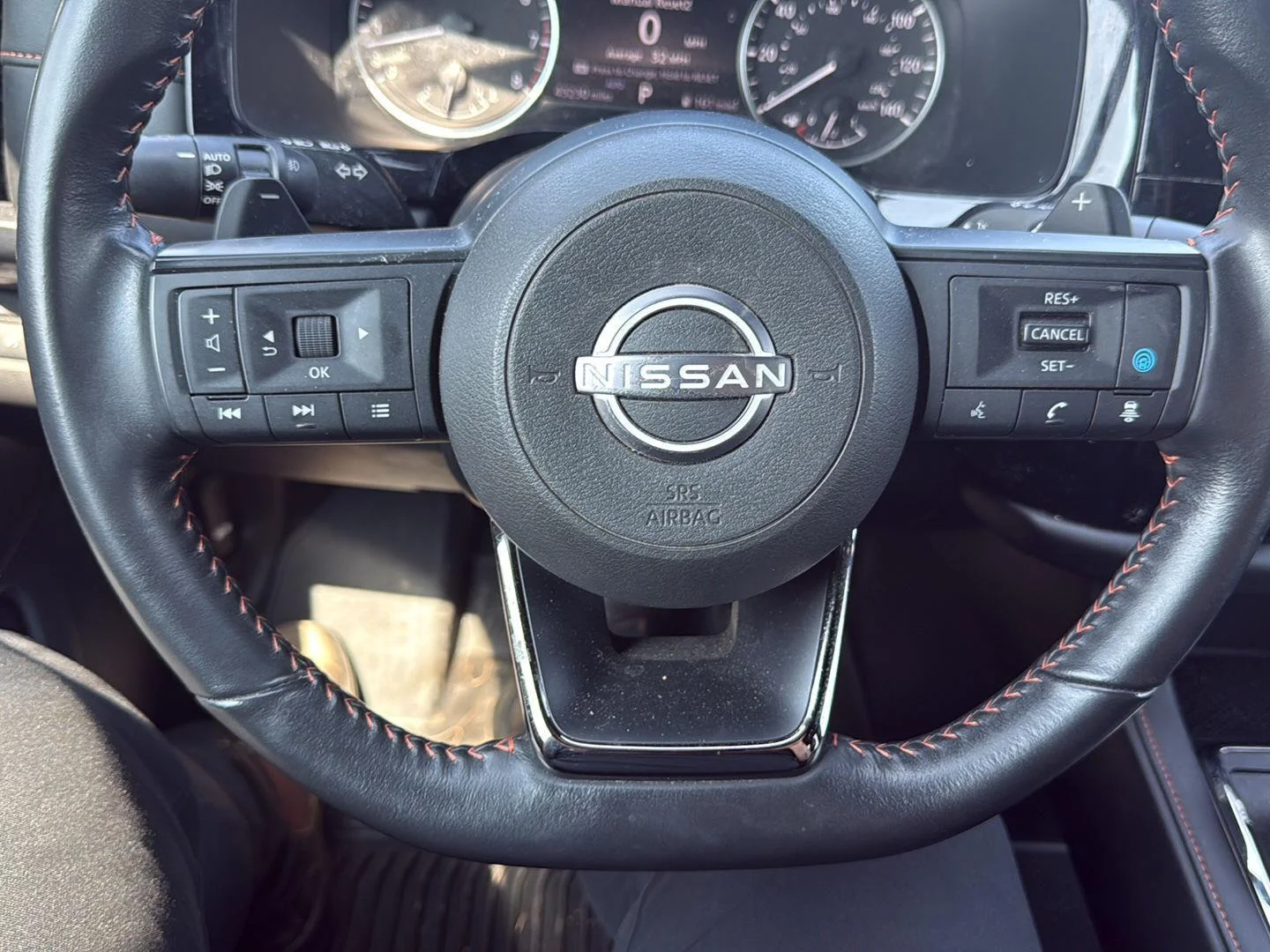 Used 2024 Pearl White Tricoat/Super Black Nissan Rock Creek image 22