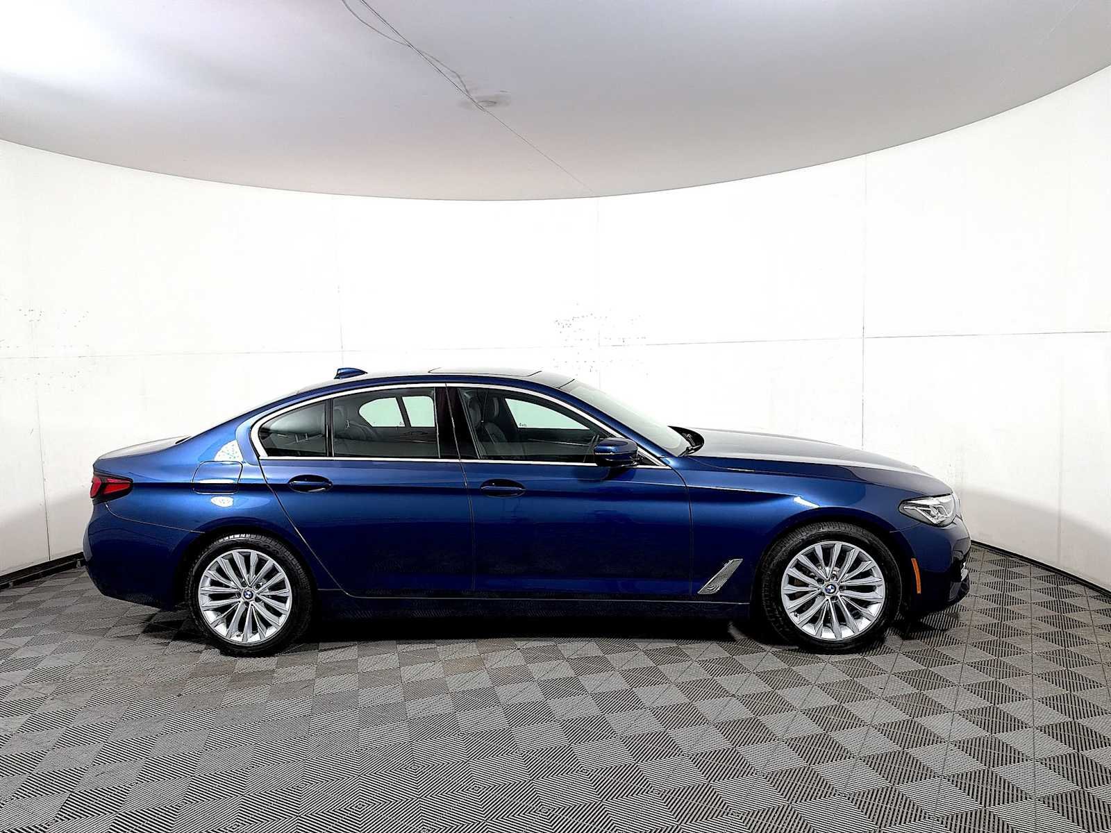 2023 BMW 5 Series 530i - Photo 7