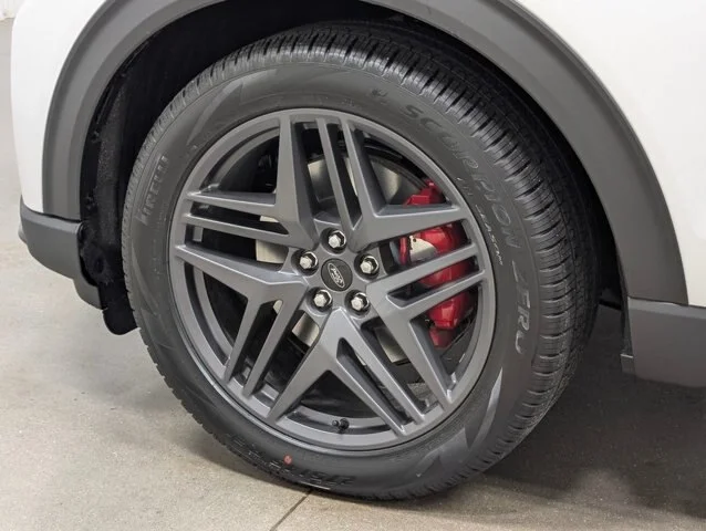 New 2026 Star White Metallic Tri-Coat Ford ST image 32