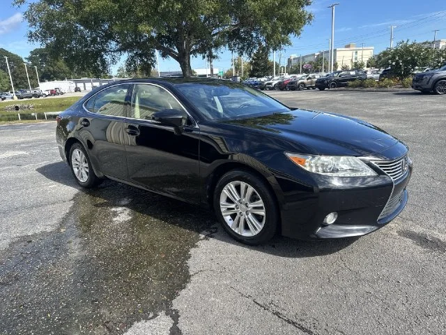 Used 2014 Black Lexus 350 image 3