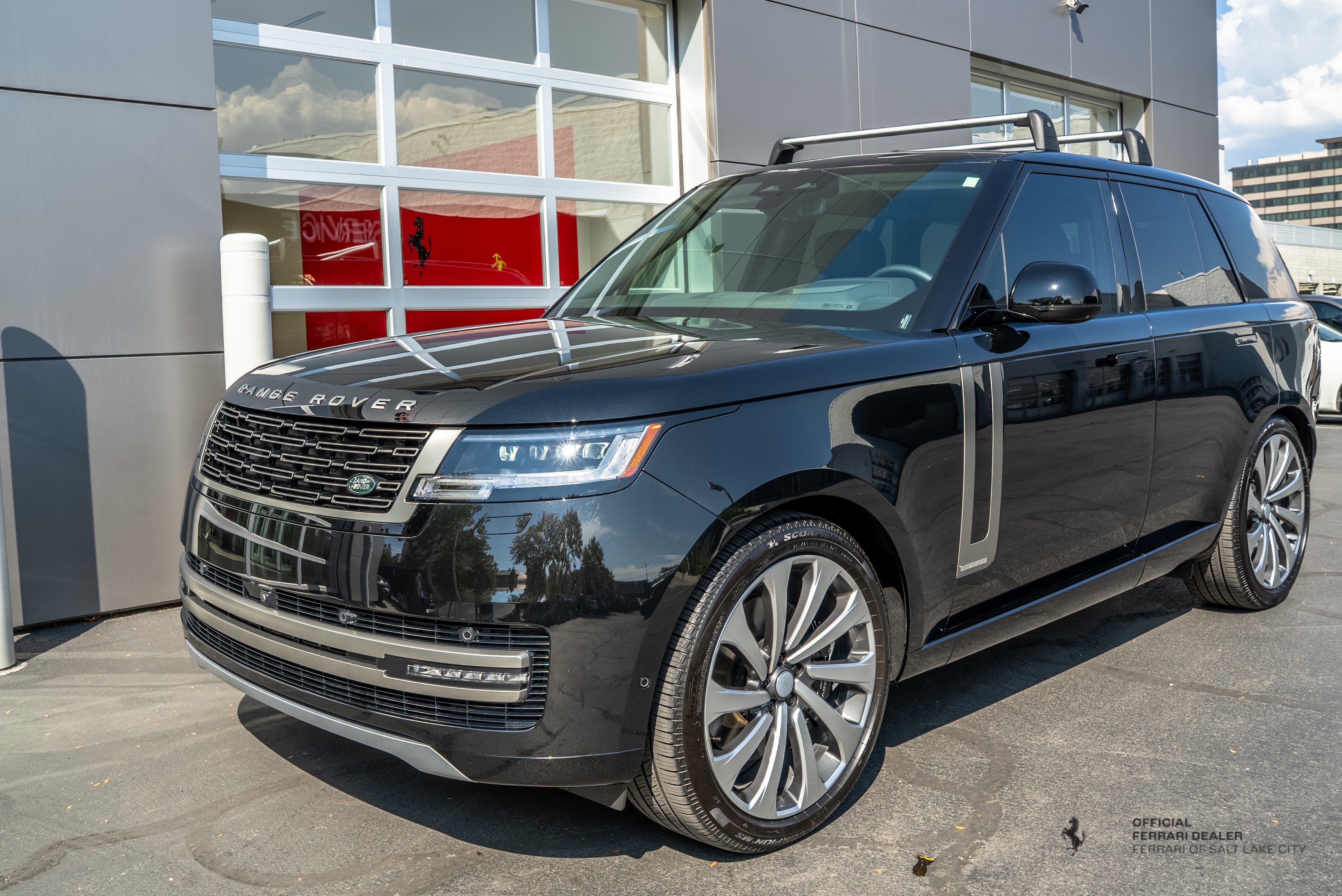 Pre-Owned 2025 Land Rover Range Rover Autobiography Sport Utility - Main Image